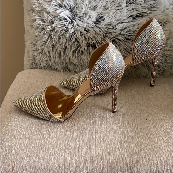 AKIRA Shoes - Rhinestone pumps